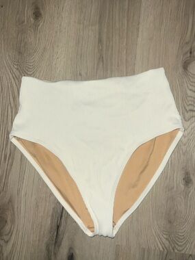 Old Navy Cream High-Waisted Bikini Bottom size M